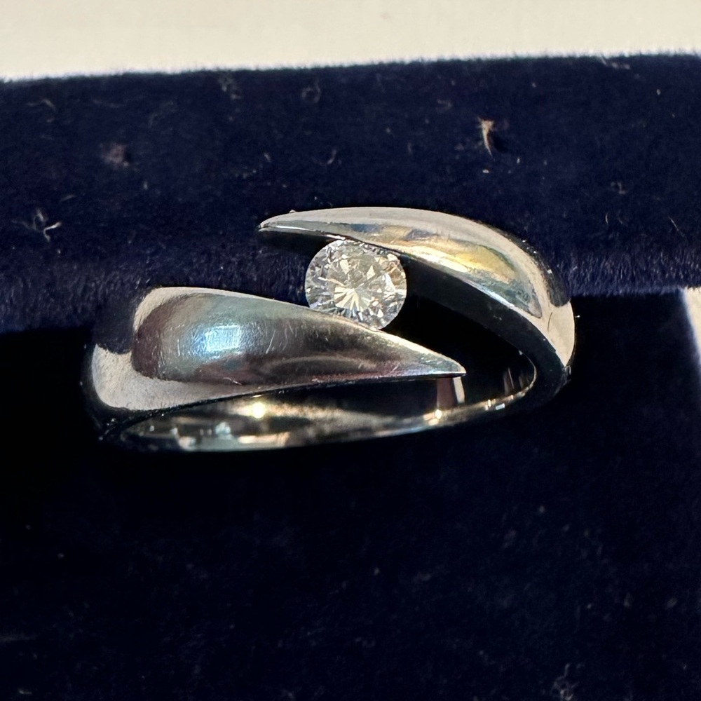 Titanium Diamond Tension Ring size 8.25.